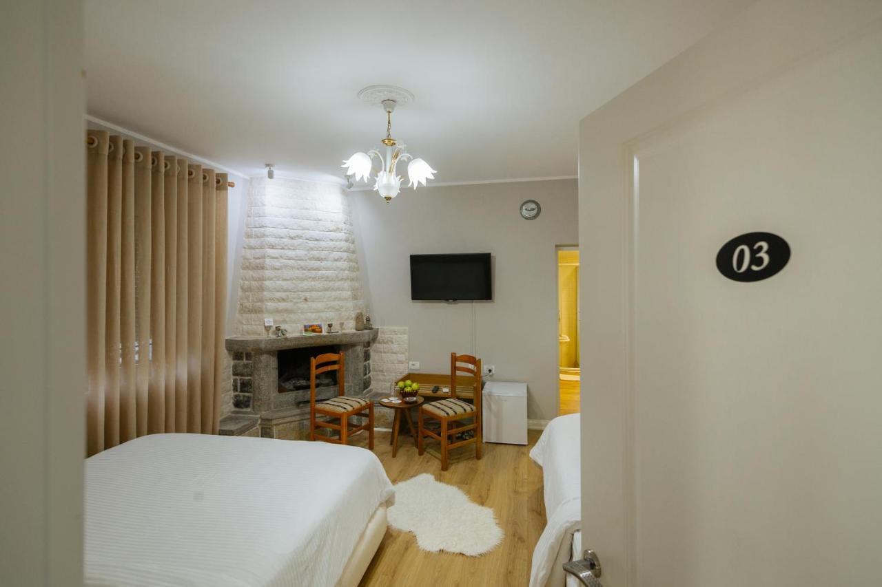 Vila 1 Korce Exterior foto